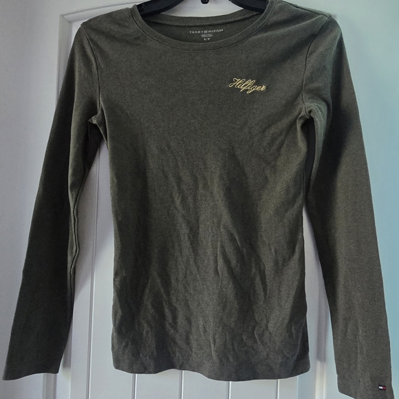 NWOT Tommy Hilfiger Olive Long Sleeve Top - Picture 4 of 8